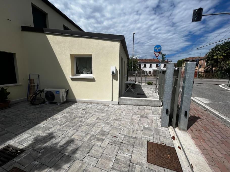 Casa Rielta, Tram E Parking Apartment Mestre Bagian luar foto